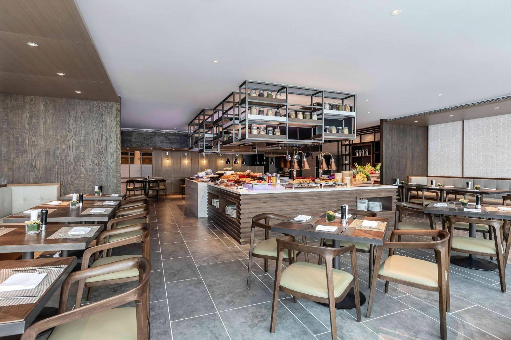 Marriott Executive Apartments Чунцин Экстерьер фото